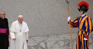 El Papa pide a brasileños que abandonen la rivalidad odiosa y trabajen juntos